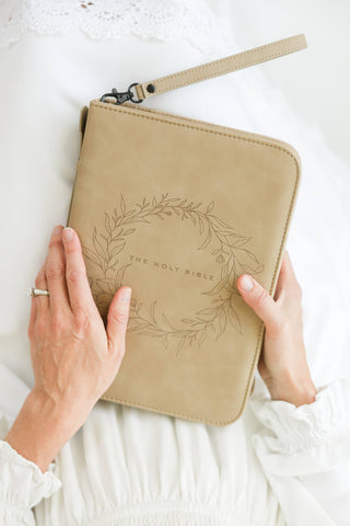 Floral Wreath Bible Cover Carrying Case