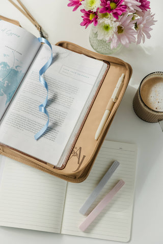 Floral Wreath Bible Cover Carrying Case