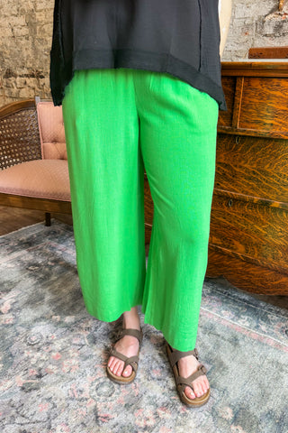 Kelly Green Smocked Waist Linen Cropped Pants