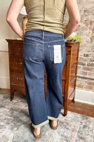 Risen Dark Crop Barrel Textured Jeans