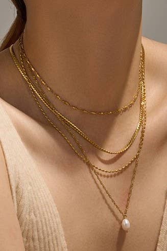 Pearl Touch Layer Necklaces