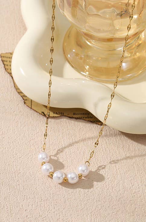 Gold Classic Pearl Necklace